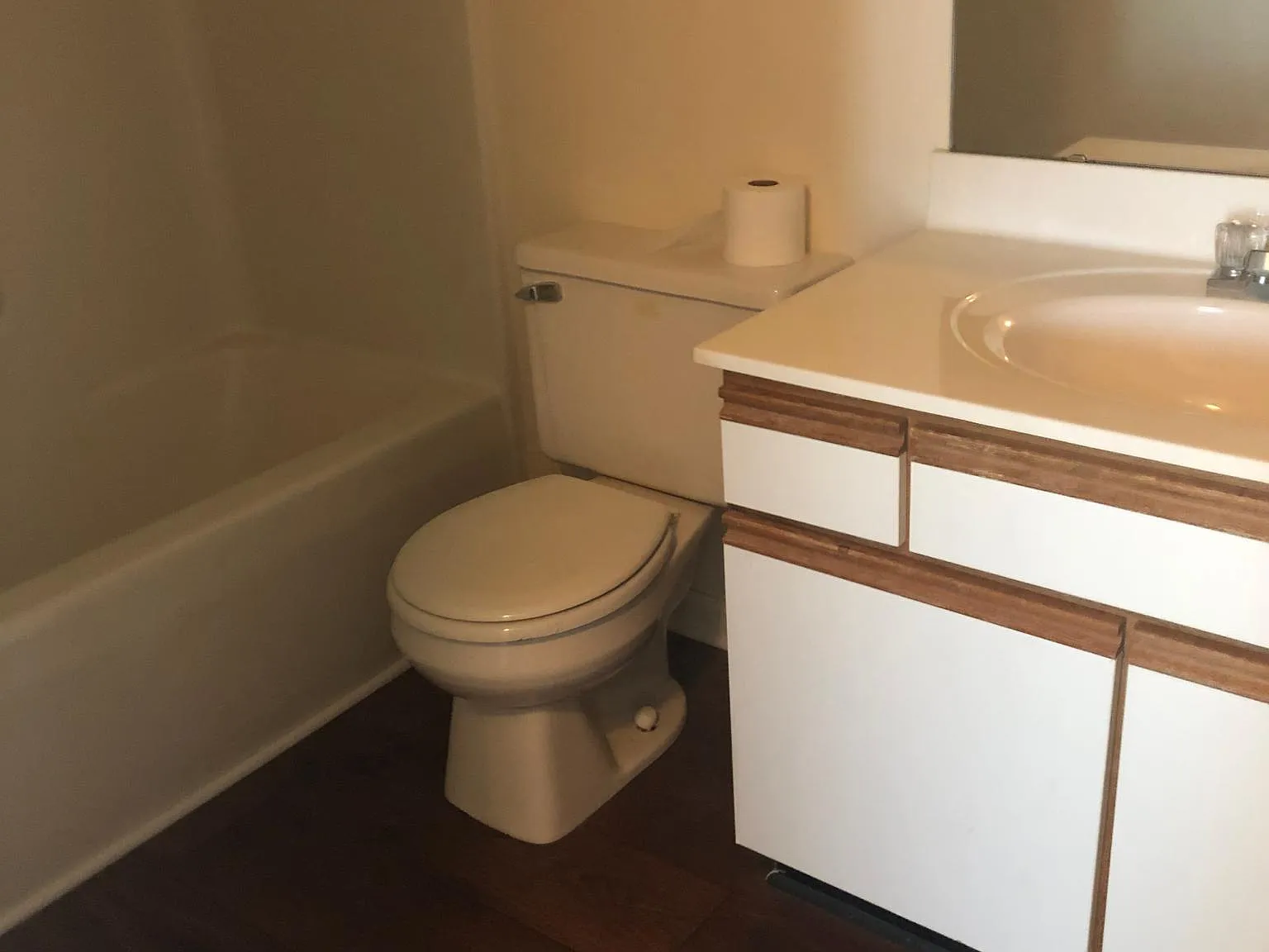 3 bed, 1300 sqft, $1,700 — Photo 3