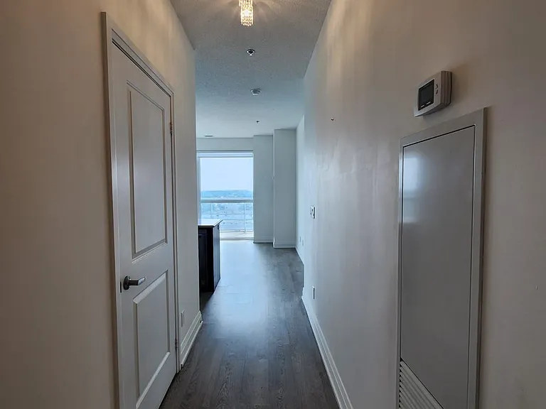 65 Speers Rd #1009 — Photo 1