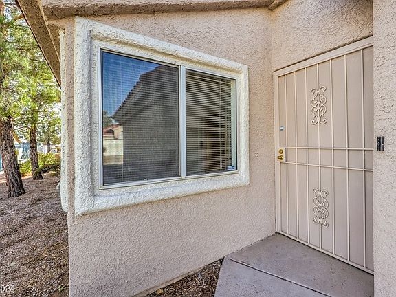 3rd image of 7801 Oakstone Ct