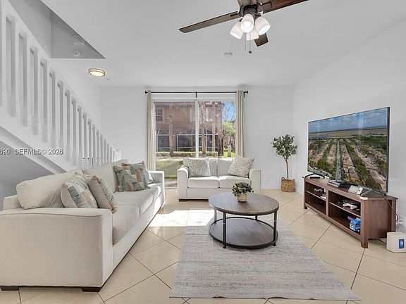 3rd image of 1418 Barcelona Way #6-23