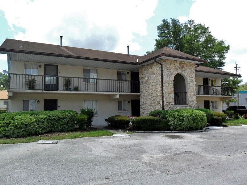 1st image of 837 Orchid Springs Dr