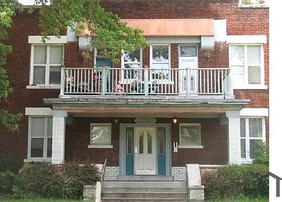 1st image of 3220 E 10th St APT 3