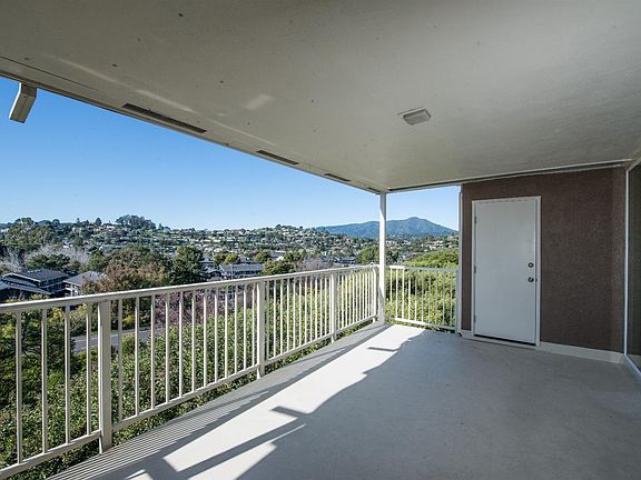 5th image of 34 Andrew Dr APT 132