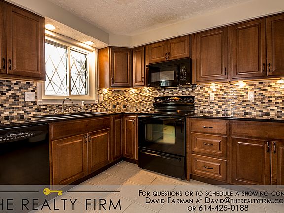 3rd image of 5073 Beckenham Ct