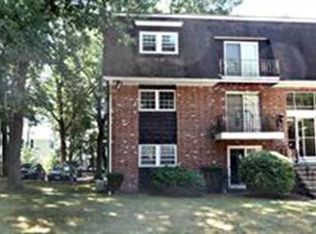104 Ford St APT D, Methuen, MA 01844