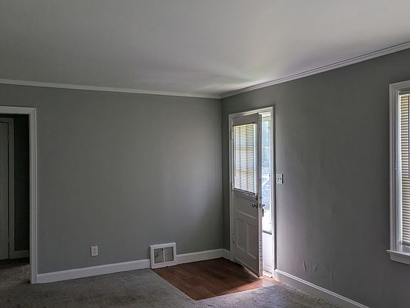 2nd image of 3213 S Ash Ave