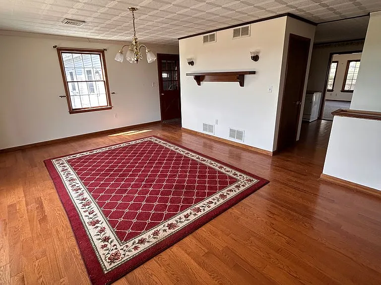 235 Reifsnyder Rd — Photo 4
