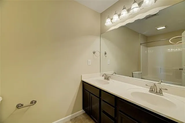 805 Concord Crossing Ln — Photo 21