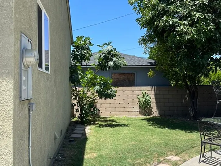 155 N Bitterbush St #B — Photo 18