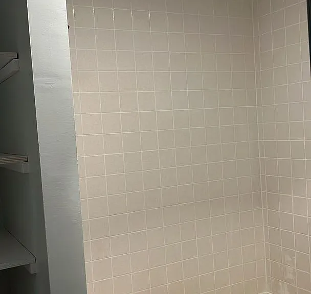 130 Perkins Ave — Photo 6