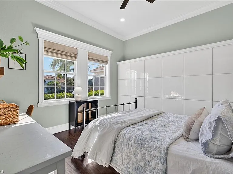 24920 Divot Dr — Photo 17