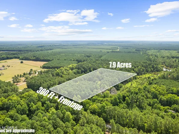 1801 Herrings Chapel Road, Burgaw, NC 28425