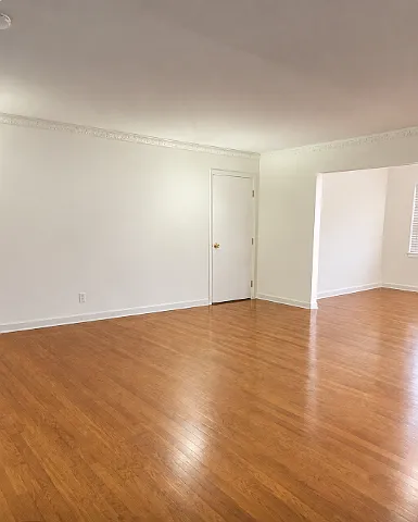 8602 Baltimore Dr — Photo 3