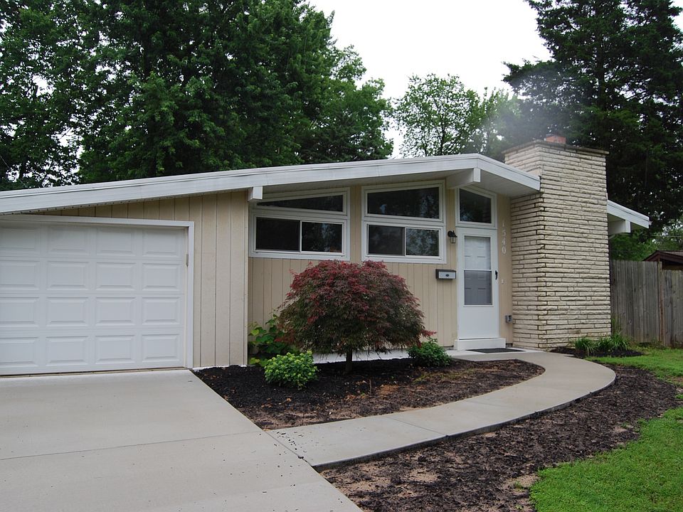 1st image of 1540 Fournier Dr