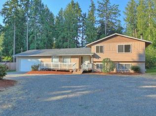 4010 Lakeridge Dr E, Lake Tapps, WA 98391