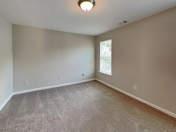 854 N Grand Ave NW — Photo 10