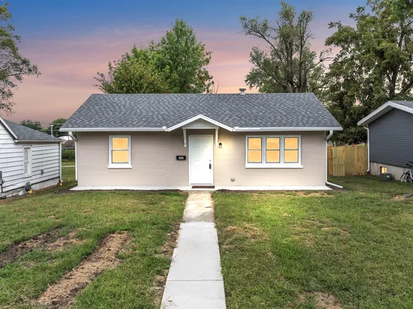 602 E Gordon St, Marshall, MO 65340