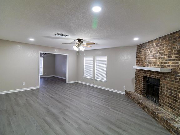 3rd image of 2245 Brighton Dr