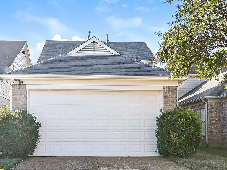 10186 Sorrento Pl — Photo 17