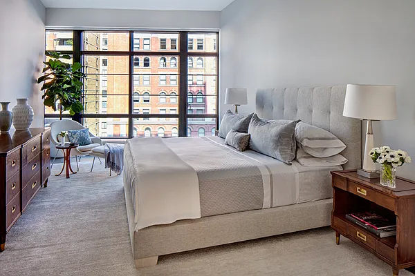 Sold by Compass | media 18