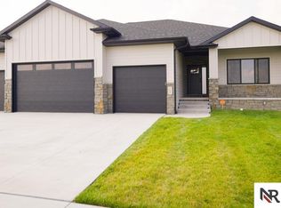 7600 Augustine Ave, Lincoln, NE 68516