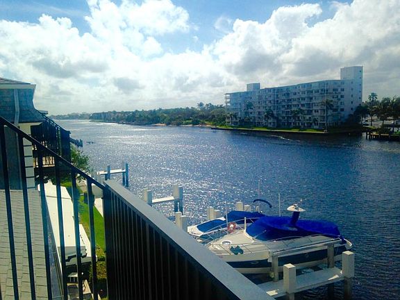 Home For Sale In Hillsboro Beach Yacht Club