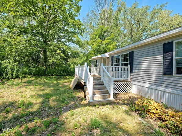 128 State Highway 5S, Amsterdam, NY 12010