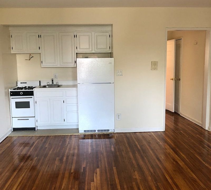 1st image of 19211 42nd Ave APT 1