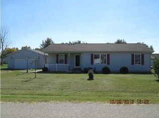 809 10th St, Grandview, IN 47615