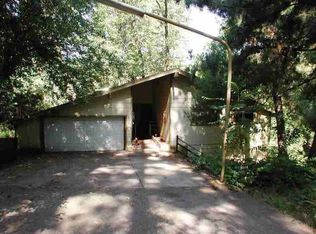 5915 Pine View Dr, Paradise, CA 95969