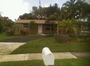 6701 NW 8th St, Margate, FL 33063