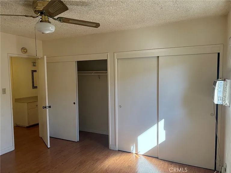 415 N 3rd St #F — Photo 12