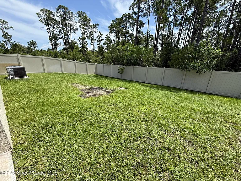 4422 Talbot Blvd — Photo 8