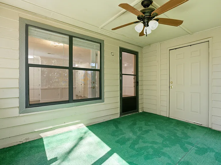 129 Sandalwood Cir — Photo 21