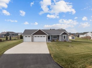 4215 Marquart Ln, Omro, WI 54963