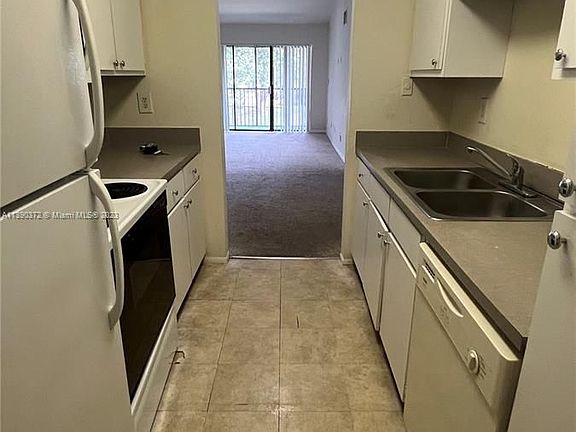 5th image of 8747 NW 39th St #8747