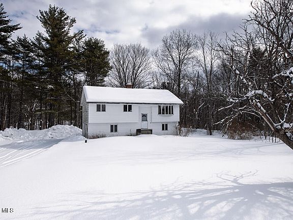 3rd image of 270 North Road