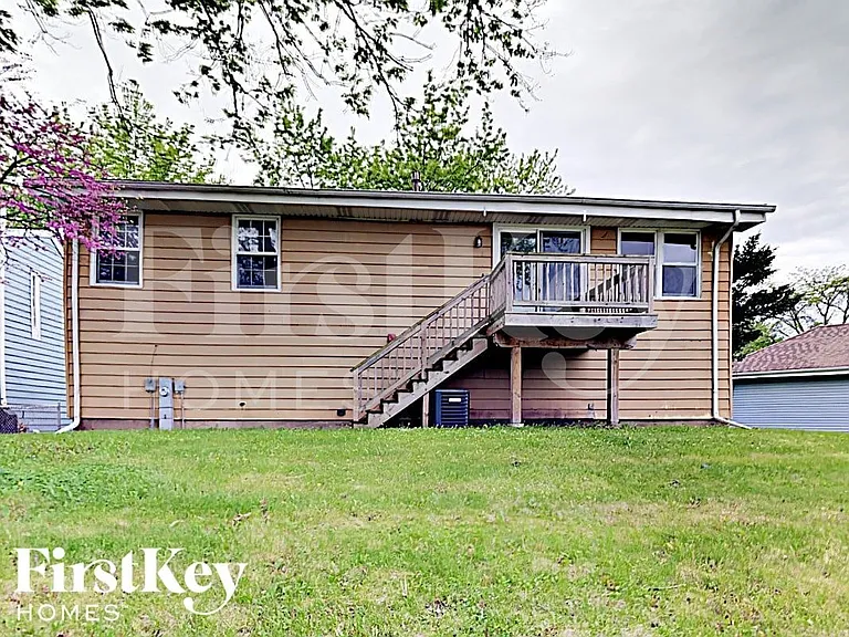 1838 Ashwood Ln — Photo 15