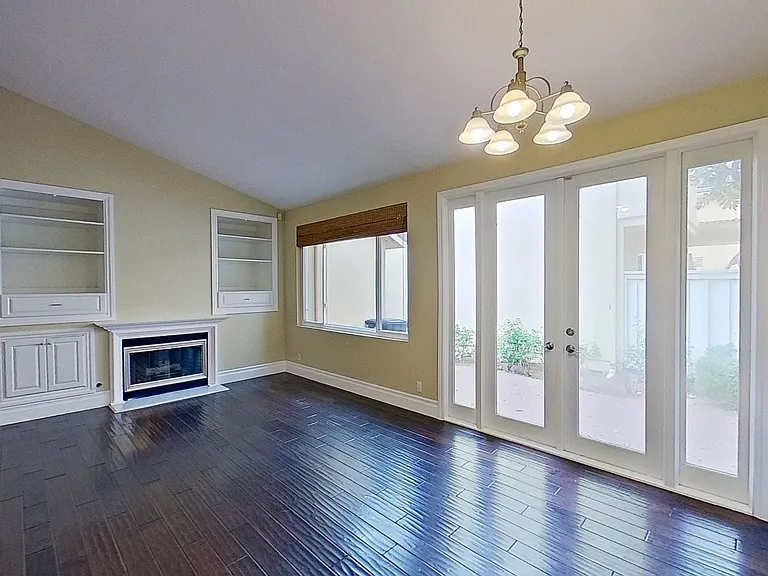 2581 W Ardenwood Ct — Photo 4