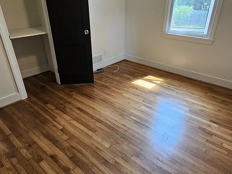 809 W 47th St — Photo 25