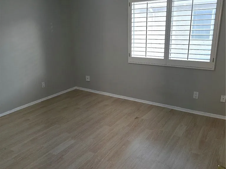 4558 Willis Ave — Photo 10