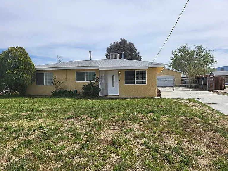 4540 W Avenue L10 — Photo 2