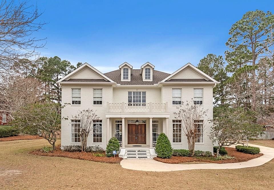 1st image of 107 Anna Lee Dr