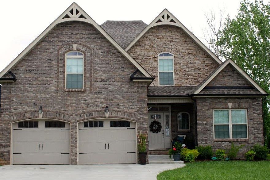1st image of 816 Carousel Ct