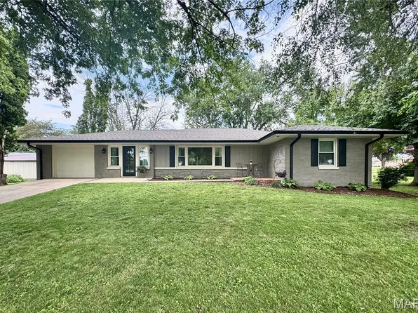 1311 W Line St, Palmyra, MO 63461