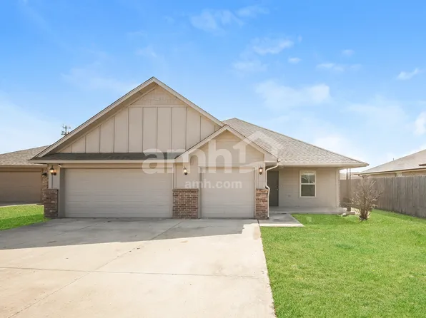 1004 SW 16th St, Moore, OK 73160