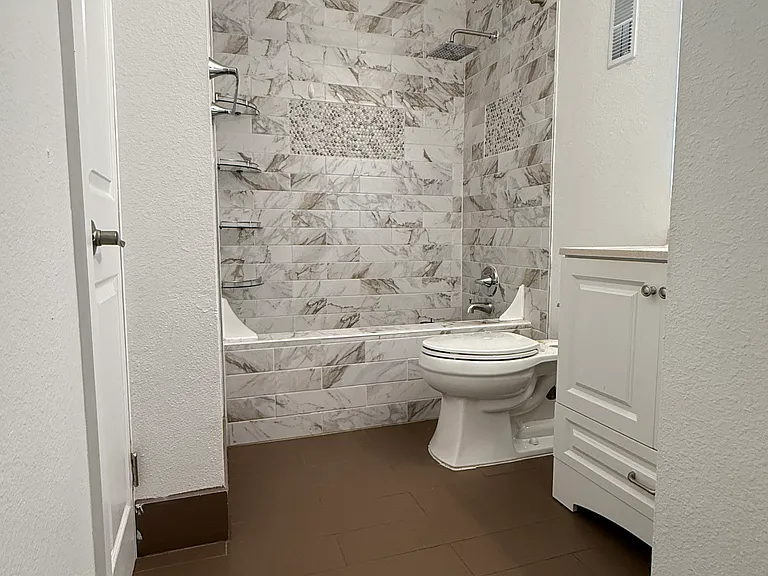 14404 E Colorado Dr #202 — Photo 7