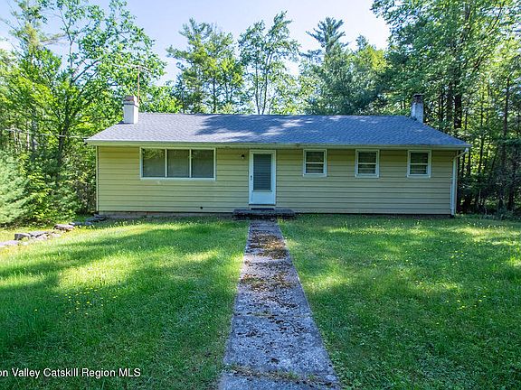 2nd image of 810 Ulster Heights Road