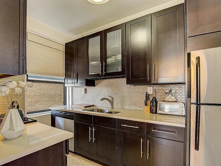 2600 Kennedy Blvd #8L — Photo 7