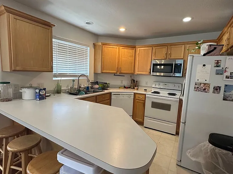 1403 S 1020 W — Photo 10
